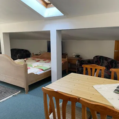 Apartment Apartman *