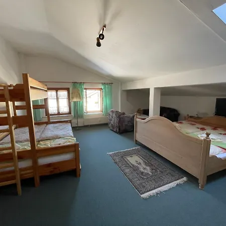 Apartman شقة