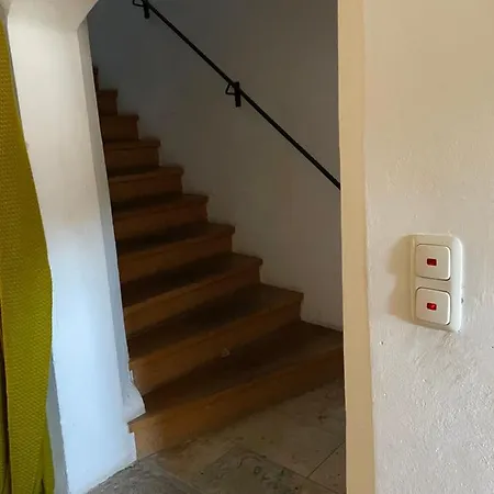 Apartman شقة